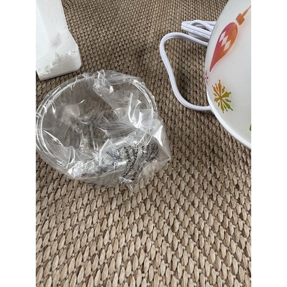 Partylite Holiday Baubles Glass Orb Plug In Candle Warmer Christmas P92702 - Picture 7 of 8